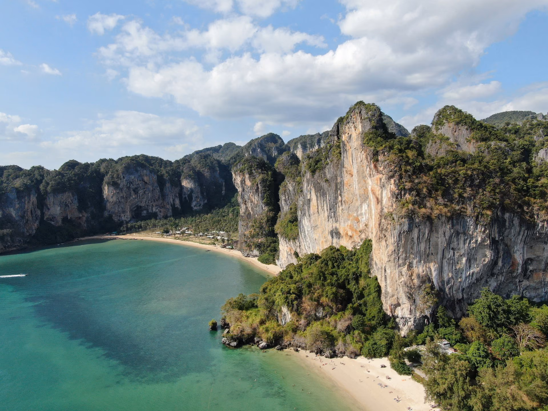 Cheap flights to Ao Nang, Thailand