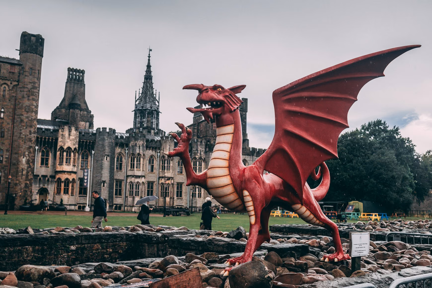 Cheap flights to Cardiff, United Kingdom