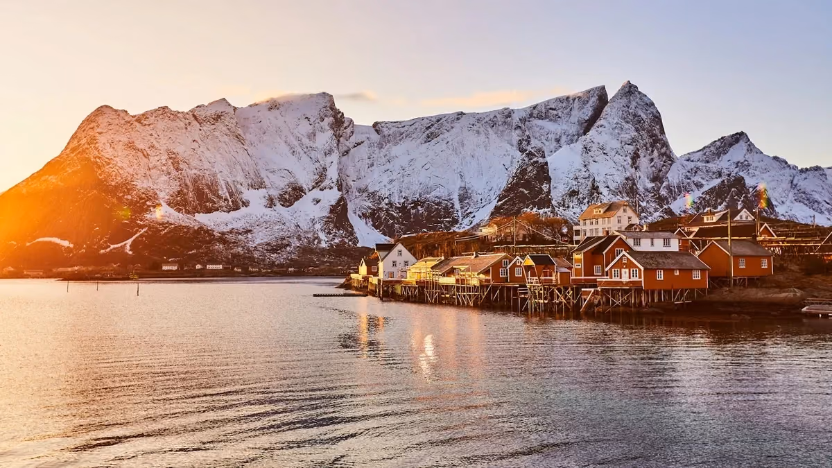 Cheap flights to Lofoten, Norway