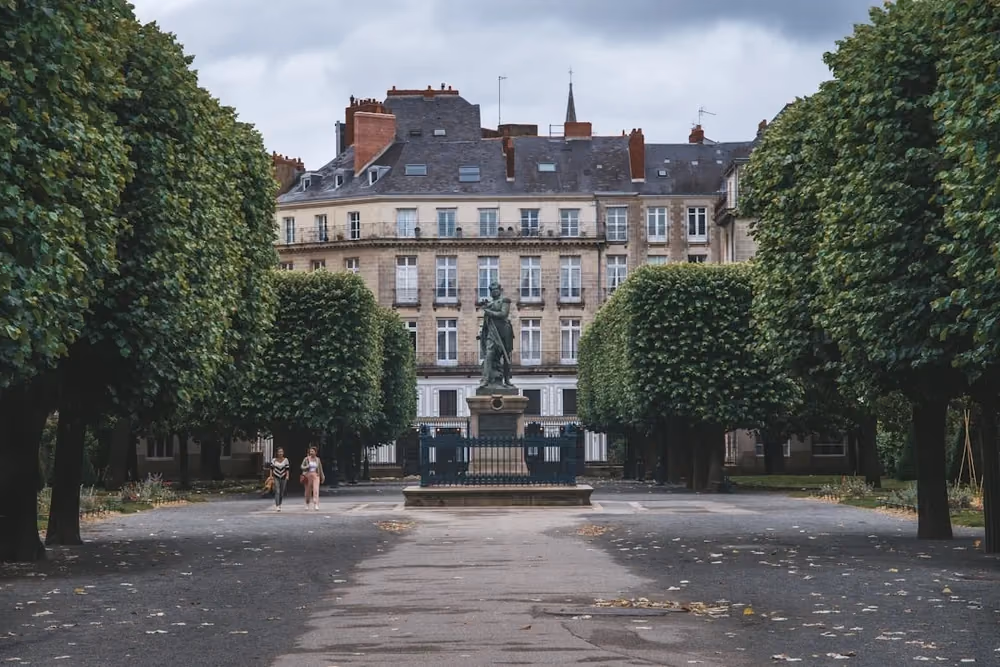 Cheap flights to Nantes, France