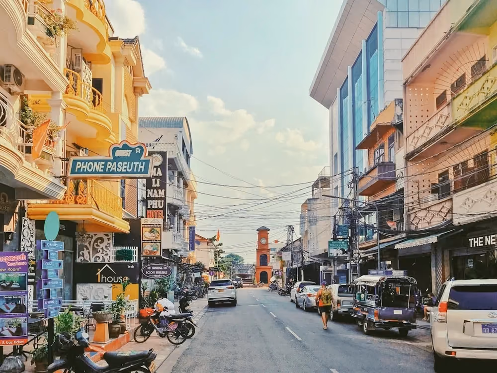 Cheap flights to Vientiane, Laos