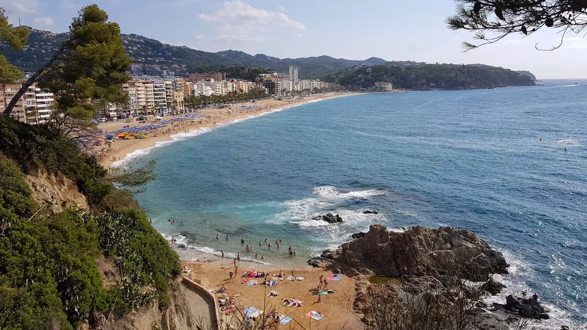 Cheap flights to Lloret de Mar, Spain