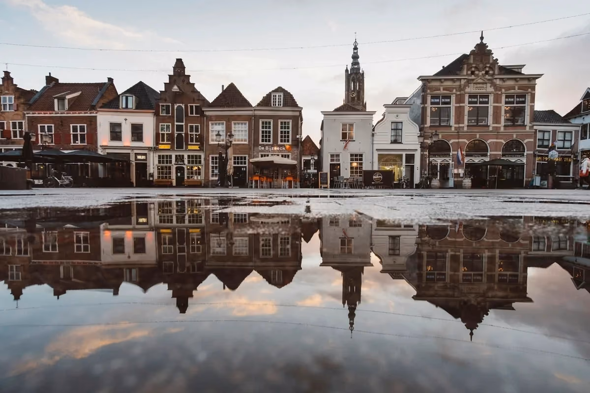 Cheap flights to Utrecht, Netherlands